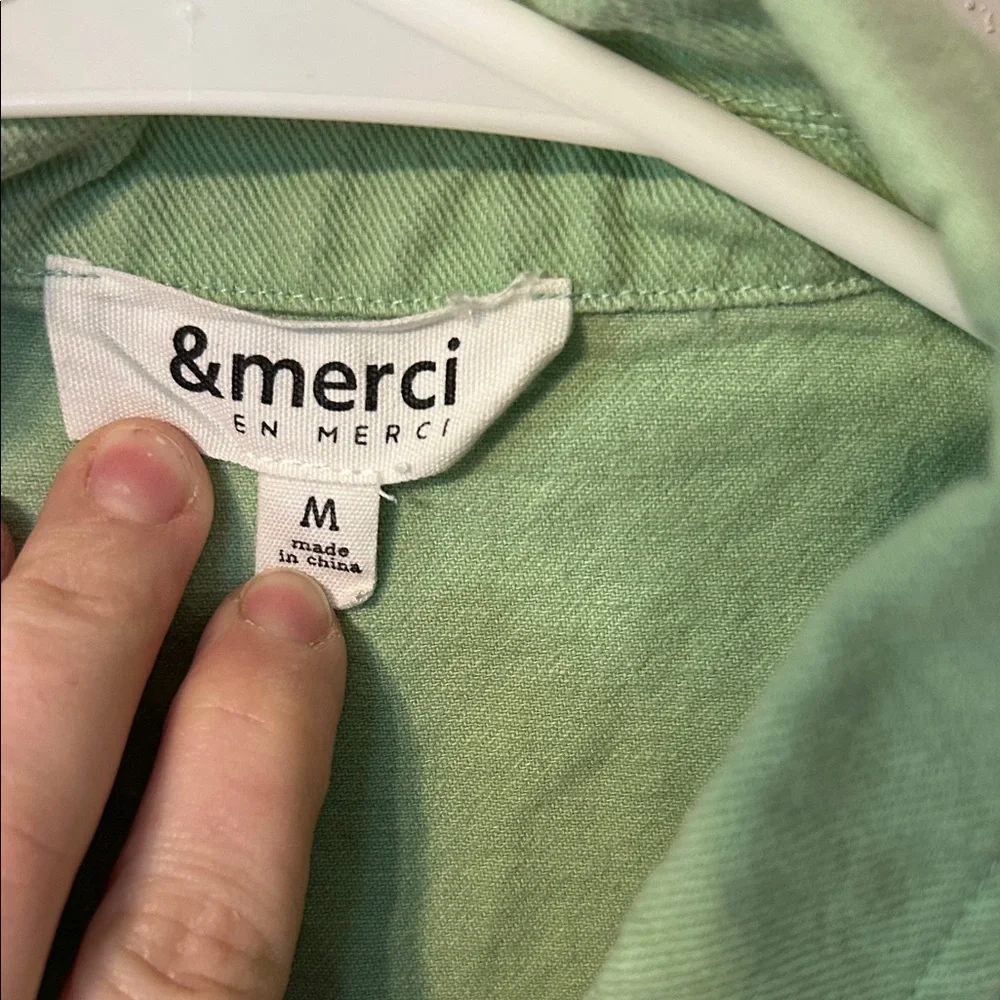 Green Sleeveless Button-Up Romper - Picture 2 of 3